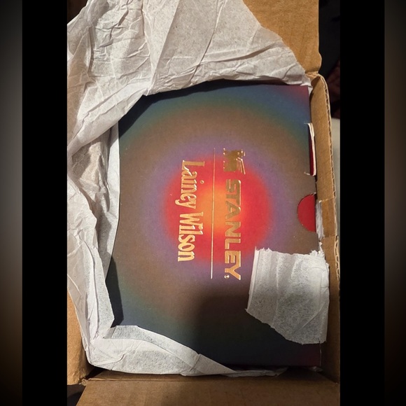 Stanley Country Gold Tumbler NIB NWT Lainey Wilson Country Gold Genuine Stanley - Picture 2 of 2